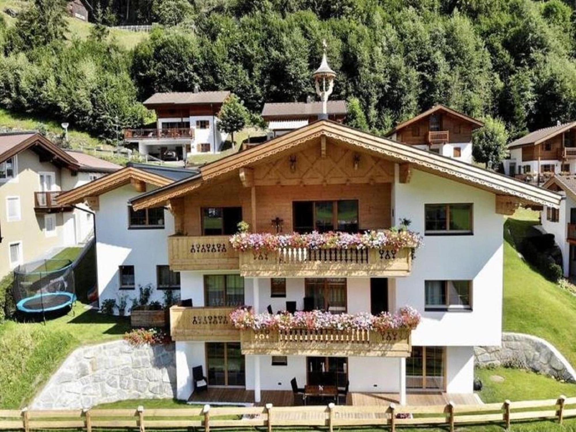 Luxurious Apartment With Sauna In Koenigsleiten Wald im Pinzgau Exterior photo